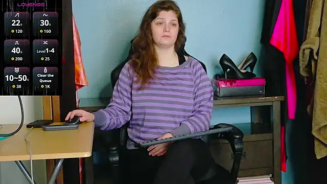 TreeJeanne online show from October 19, 2025, 11:35 am