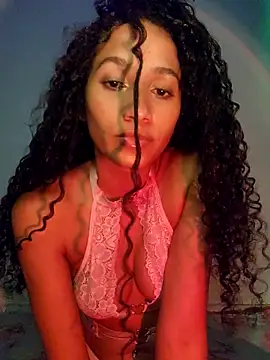 lessaeumesma8 online show from January 15, 2026, 5:16 pm