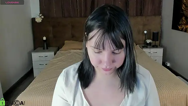 Stacy Luv online show from February 19, 2026, 8:33 am