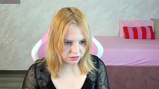 Stacy Luv online show from February 7, 2026, 8:44 am