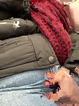 Snapshot of sylviahhh chatting on March 29, 2026, 9:05 pm sylviahhh online show from March 29, 2026, 9:05 pm