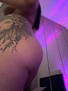 babyyboomm online show from October 27, 2025, 1:17 am