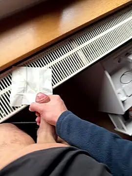 Snapshot of Siggidc2n chatting on January 8, 2026, 11:27 am Siggidc2n online show from January 8, 2026, 11:27 am