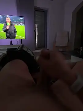 Snapshot of Siggidc2n chatting on December 4, 2024, 6:11 pm Siggidc2n online show from December 4, 2024, 6:11 pm