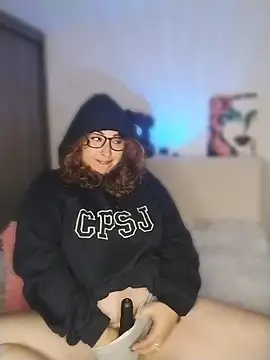 Snapshot of saara_queen_ chatting on April 4, 2026, 2:51 am saara queen online show from April 4, 2026, 2:51 am