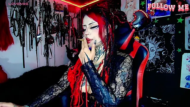 jannaink  online show from December 2, 2025, 9:49 pm