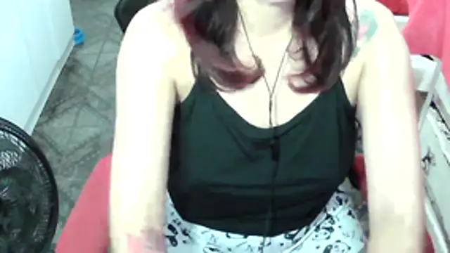 ManuEscarlate13 online show from March 7, 2026, 5:47 am