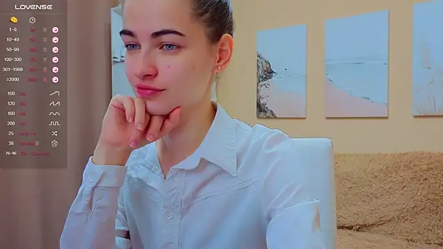 AstoriyaNight online show from October 12, 2025, 4:25 am