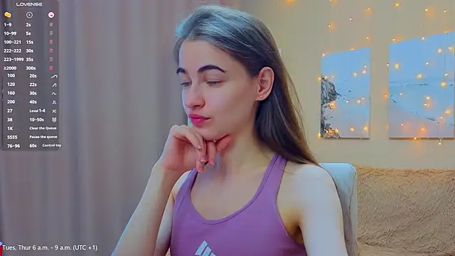 Snapshot of AstoriyaNight chatting on March 24, 2026, 5:07 am AstoriyaNight online show from March 24, 2026, 5:07 am