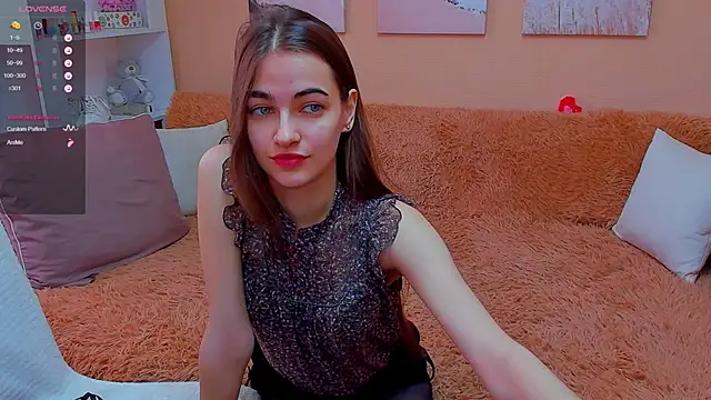Snapshot of AstoriyaNight chatting on February 8, 2025, 7:37 am AstoriyaNight online show from February 8, 2025, 7:37 am