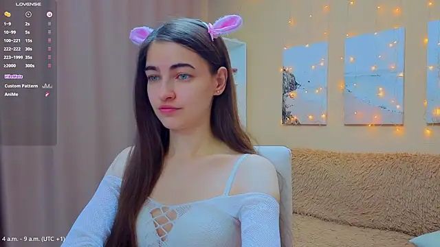 Snapshot of AstoriyaNight chatting on April 3, 2026, 3:13 am AstoriyaNight online show from April 3, 2026, 3:13 am