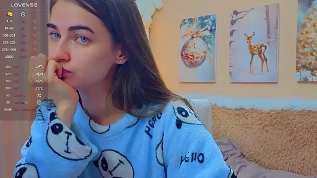 Snapshot of AstoriyaNight chatting on January 18, 2026, 12:52 pm AstoriyaNight online show from January 18, 2026, 12:52 pm