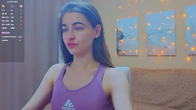 Snapshot of AstoriyaNight chatting on March 17, 2026, 4:04 am AstoriyaNight online show from March 17, 2026, 4:04 am