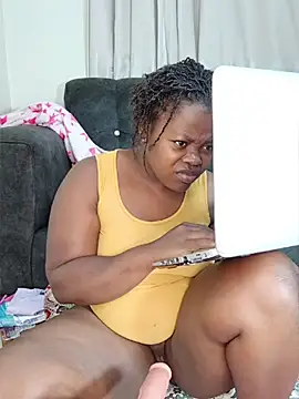 Snapshot of catehorny chatting on April 8, 2026, 8:10 pm catehorny online show from April 8, 2026, 8:10 pm