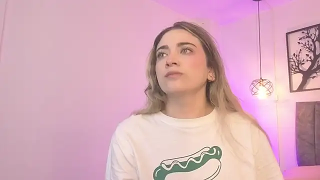 Snapshot of Andy_and_emma chatting on February 1, 2026, 12:36 pm Andy and emma online show from February 1, 2026, 12:36 pm