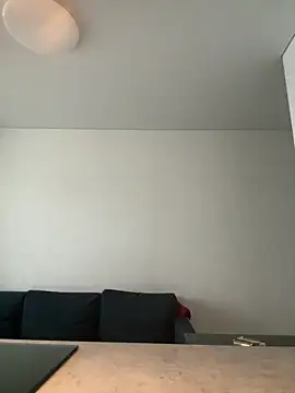 HoneySweetBee online show from April 5, 2026, 1:40 pm