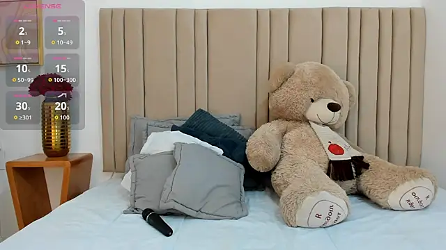 izadii online show from November 12, 2025, 6:34 pm