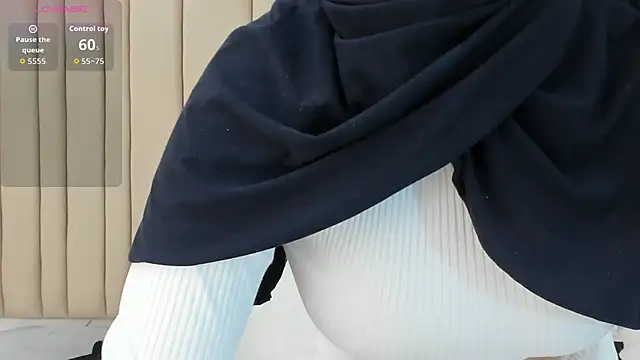 izadii online show from February 11, 2026, 7:14 pm