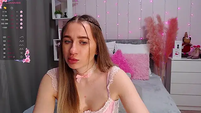 PornoGirlX online show from February 11, 2025, 6:44 pm