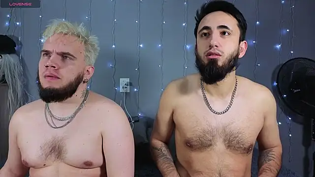 Snapshot of mikienn chatting on April 1, 2026, 2:02 am mikienn online show from April 1, 2026, 2:02 am