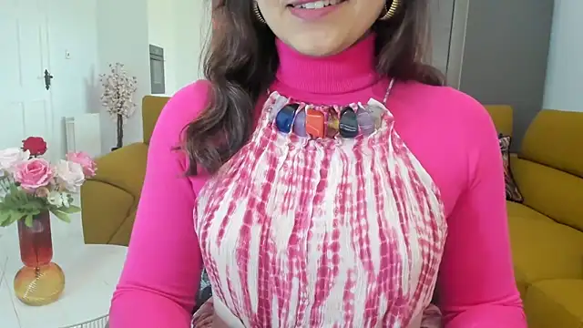 winterforu online show from December 2, 2025, 3:14 pm