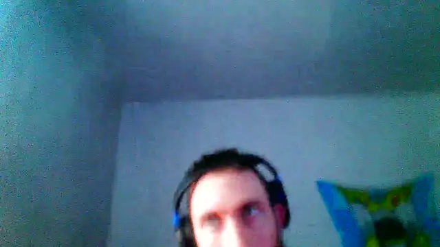 Snapshot of DenyingSanity chatting on April 4, 2026, 3:40 pm DenyingSanity online show from April 4, 2026, 3:40 pm
