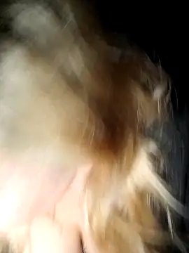 BecciDeluxe online show from February 12, 2026, 5:45 pm