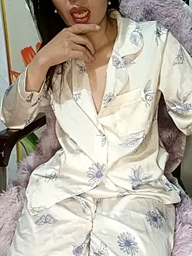 Snapshot of Blythe_69 chatting on March 19, 2025, 6:35 am Blythe 69 online show from March 19, 2025, 6:35 am