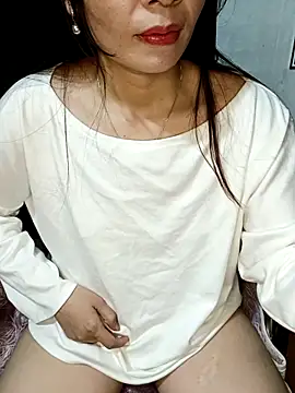 Snapshot of Blythe_69 chatting on October 31, 2025, 1:02 am Blythe 69 online show from October 31, 2025, 1:02 am