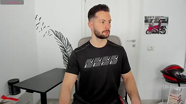 Snapshot of ZackFraser chatting on April 2, 2026, 6:31 am ZackFraser online show from April 2, 2026, 6:31 am