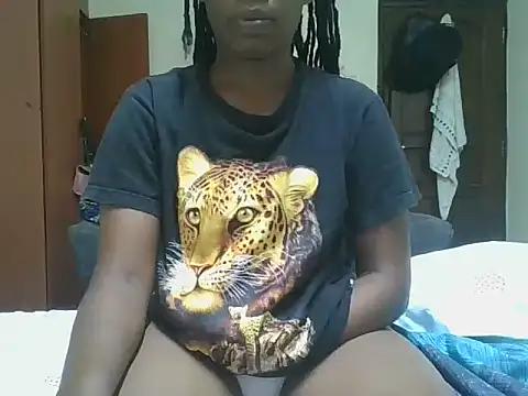 Snapshot of Sweetchoco5 chatting on March 7, 2026, 7:08 pm Sweetchoco5 online show from March 7, 2026, 7:08 pm