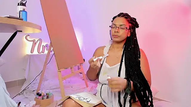 Snapshot of Nicolemorelli2 chatting on February 22, 2025, 9:48 pm Nicolemorelli2 online show from February 22, 2025, 9:48 pm