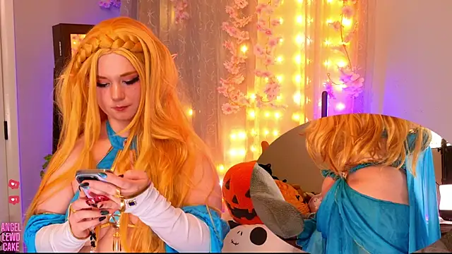 Angel-Lewd-Cake online show from October 16, 2025, 3:04 am