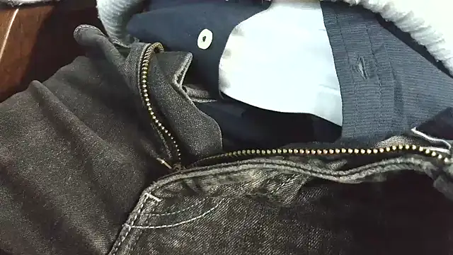 Snapshot of smoothandtiny chatting on April 2, 2026, 8:10 am smoothandtiny online show from April 2, 2026, 8:10 am