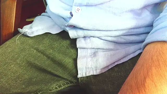 smoothandtiny online show from September 27, 2025, 6:41 am