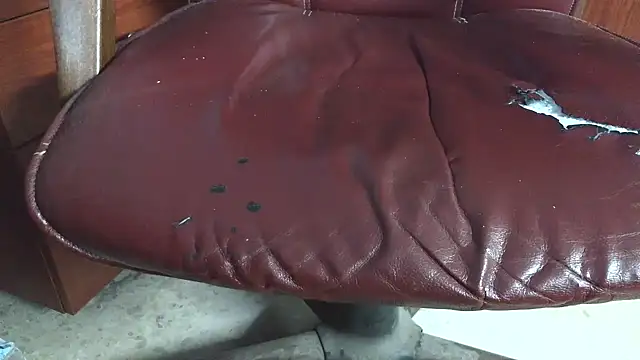 Snapshot of smoothandtiny chatting on April 5, 2026, 7:15 am smoothandtiny online show from April 5, 2026, 7:15 am