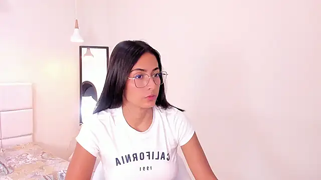 Snapshot of your_khloe chatting on May 22, 2026, 1:09 pm your khloe online show from May 22, 2026, 1:09 pm