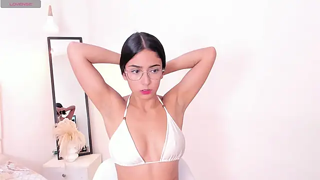 Snapshot of your_khloe chatting on May 13, 2026, 12:56 pm your khloe online show from May 13, 2026, 12:56 pm
