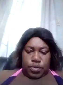 Snapshot of MATUREBUSSTY chatting on October 23, 2025, 5:22 pm MATUREBUSSTY online show from October 23, 2025, 5:22 pm