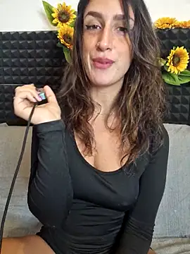 Snapshot of Stefania_PT chatting on October 17, 2025, 7:33 am Stefania PT online show from October 17, 2025, 7:33 am