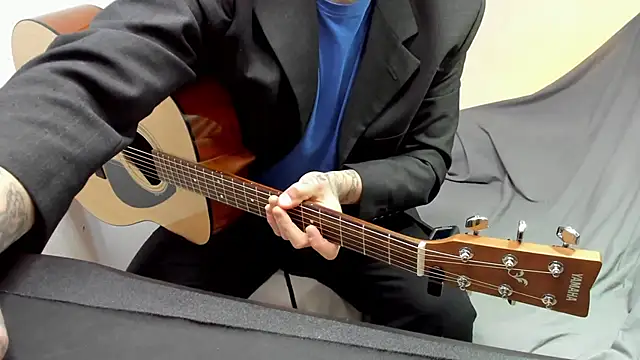 Snapshot of layneinchains chatting on March 13, 2026, 7:08 pm layneinchains online show from March 13, 2026, 7:08 pm