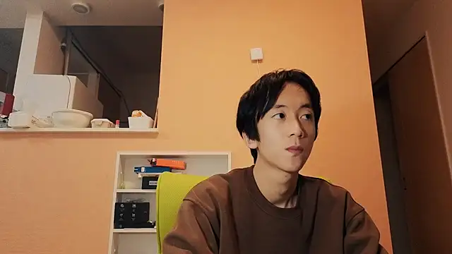 freeeeeessssss111 online show from November 7, 2025, 6:07 am