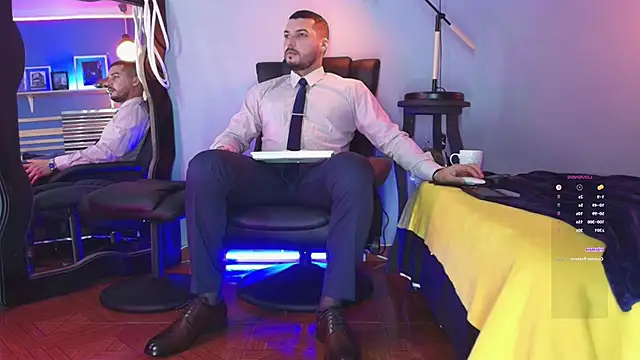Snapshot of HenryBenso chatting on February 10, 2025, 11:25 am HenryBenso online show from February 10, 2025, 11:25 am