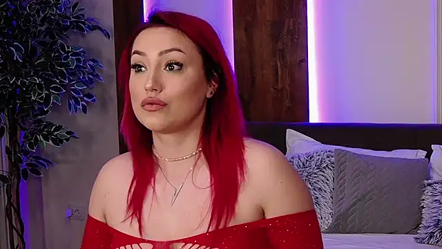 EmyHilton online show from March 19, 2025, 11:17 am