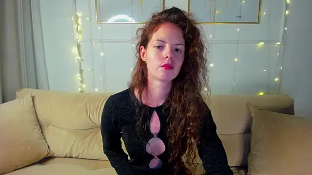 Snapshot of RubyAttwood chatting on November 21, 2025, 6:45 am RubyAttwood online show from November 21, 2025, 6:45 am