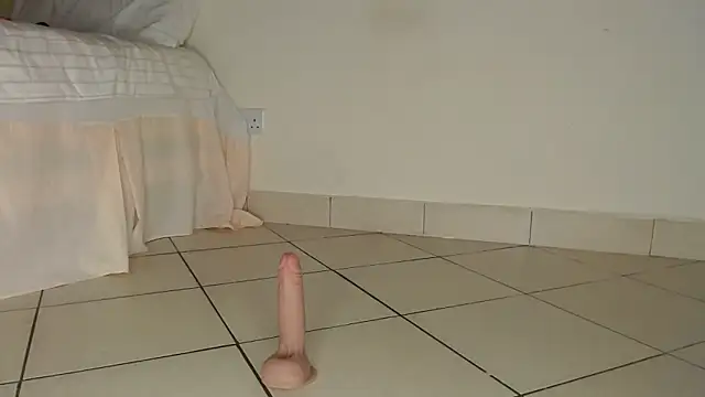 Snapshot of Perqueen chatting on October 17, 2025, 9:05 pm Perqueen online show from October 17, 2025, 9:05 pm