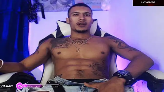 Snapshot of Ryan_coopper chatting on November 14, 2025, 1:53 am Ryan coopper online show from November 14, 2025, 1:53 am