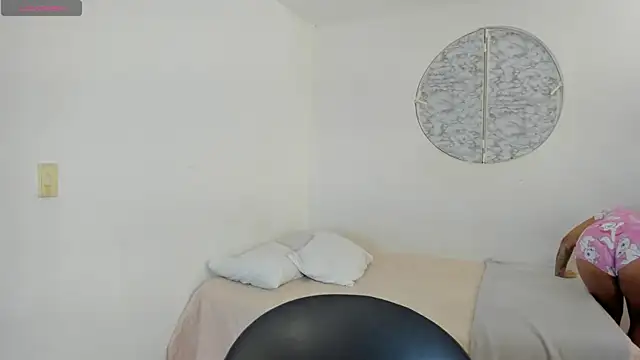 IsabelaVanegas  online show from January 9, 2026, 4:36 pm