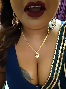 Snapshot of YR-SHIVANI chatting on October 5, 2025, 4:14 am YR-SHIVANI online show from October 5, 2025, 4:14 am