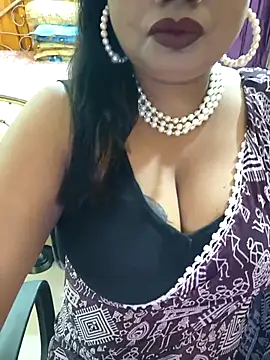 Snapshot of YR-SHIVANI chatting on September 9, 2025, 4:55 am YR-SHIVANI online show from September 9, 2025, 4:55 am